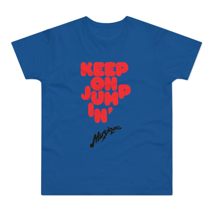 Blue t-shirt with red "KEEP ON JUMP IN'" text and black "Musique" script.